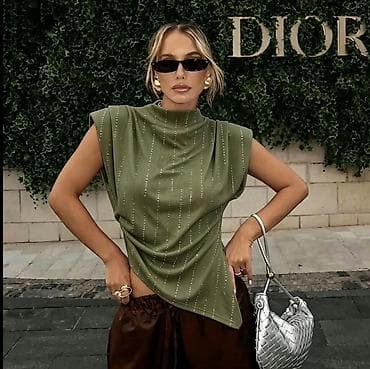 ramax beograd: Ženska bezrukavna majica sa visokim okovratnikom i asimetričnim — 6