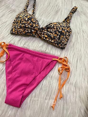 🔥 Primark kupaći 

Velicina M 
Cena 1.600 din🟨🟨 — 2