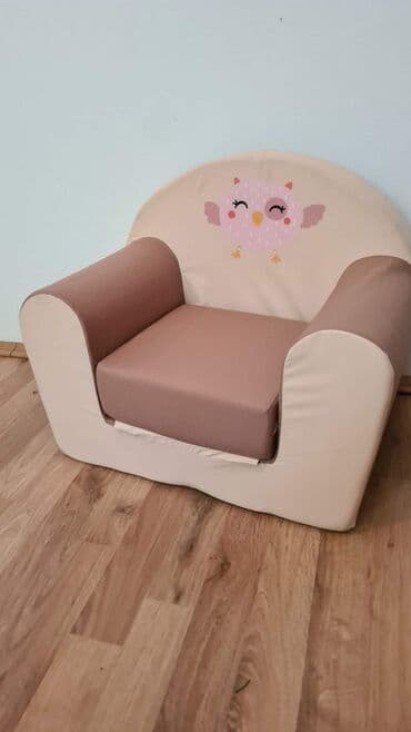 Lara fotelja Praktične dečije foteljice, izrađene od čvrstog