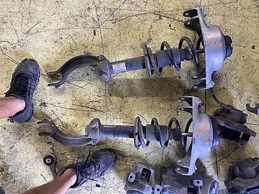 ogledalo rs: AUDI A4 B8 AMORTIZERI I OPRUGE TOP STANJE ORIGINAL | Vw audi delovi — 1