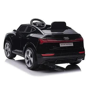 audi na daljinski: Audi E-Tron Sportback – crni dečiji auto na akumulator Šifra — 8