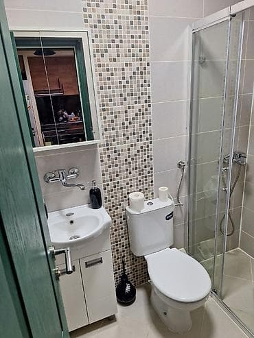 sobe arandjelovac: Zemun, izdajem jednokrevetne i dvokrevetne sobe, u blizini Medicinske — 4