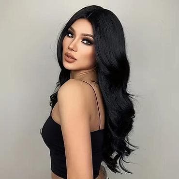 Pruža se kolekcija modernih perika za svakodnevno nošenje i posebne na lalafo.rs Pruža se kolekcija modernih perika za svakodnevno nošenje i posebne