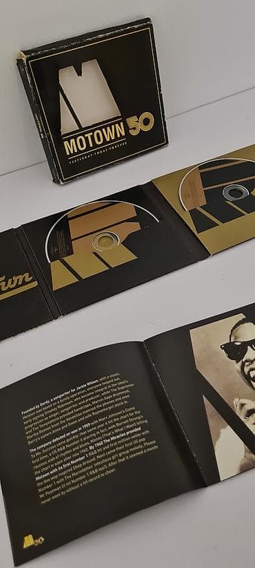 Cassettes, CDs & DVDs: ★ Prodajem pakovanje sa 3CD-a, koji su kao novi. - Omot u prikazanom — 10