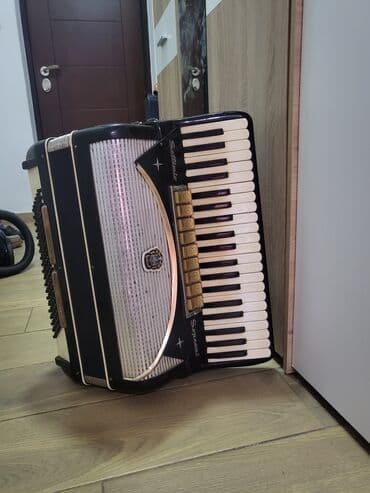 Harmonike: SETTIMIO SOPRANI harmonika 120 basova
- Tip: klavirska harmonika — 2