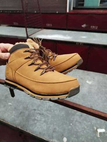 High boots: High boots, 41 — 6