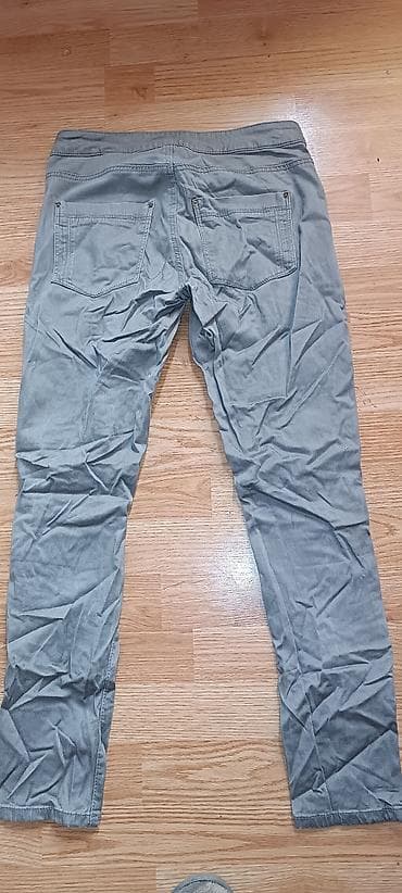 farmerke visoki struk: H&M ženske pantalone – model sa detaljima inspirisanim moto — 3