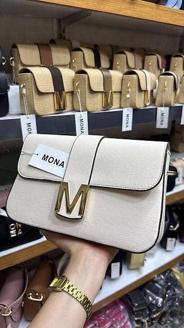 mona haljine svecane: Ženska torba MONA – elegantna crossbody/ramena torba sa zlatnim “M” — 7