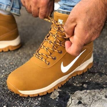 Još malo zimske obuće kanadjanke od 41 do 45 za samo 3500 din na lalafo.rs Još malo zimske obuće kanadjanke od 41 do 45 za samo 3500 din