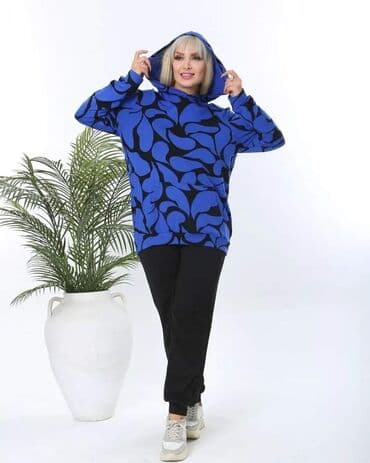 plisane trenerke za punije dame: Komplet trenerka za punije dame L do 4xl
4200 — 3