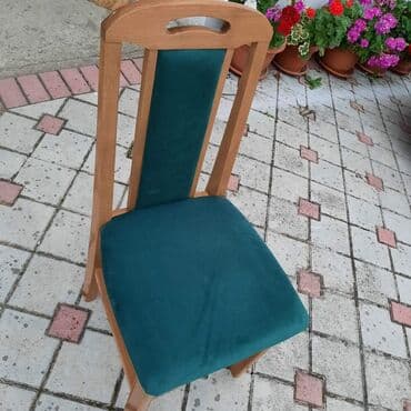 jysk gejmerske stolice: Rupa stolica 
Boja hrast 
Cena 30e po komadu — 1