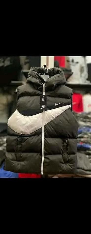 Personal Items: Vest Nike, color - Black — 1