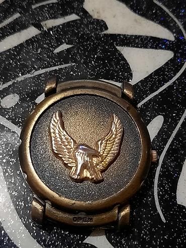 sat sa slusalicama: Ručni sat “Statue of Liberty” sa preklopnim poklopcem - Motiv: figura — 1