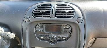 SREDISNJA KONZOLA ZA CITROEN XSARA PICASSO na lalafo.rs SREDISNJA KONZOLA ZA CITROEN XSARA PICASSO
