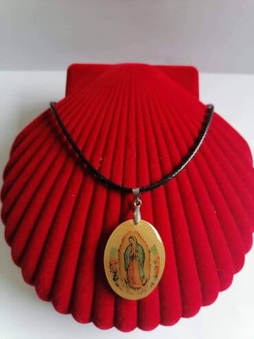 kutija za nakit za devojcice: Pendant necklace — 21