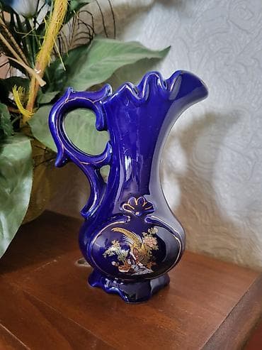 Bokal porcelan,kobalt,pozlata iz 70ih. Bokal ukrasni nigde na lalafo.rs Bokal porcelan,kobalt,pozlata iz 70ih. Bokal ukrasni nigde