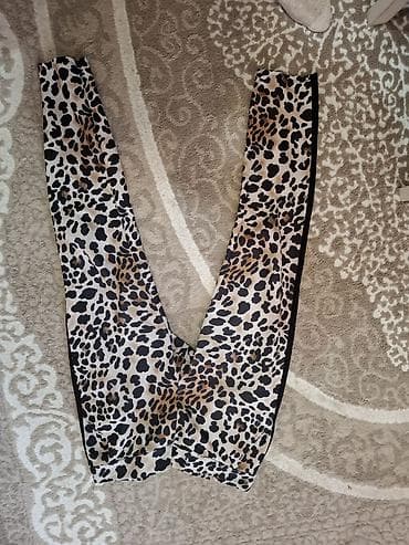 bluza s: Ženska garderoba – set od 4 komada 1) Slim fit pantalone sa — 2