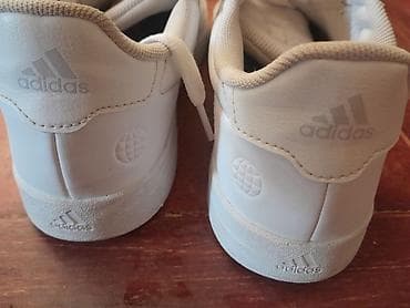 muske cizme za sneg: Zenske Adidas bele patike – klasičan model sa tri pruge - Brend — 4