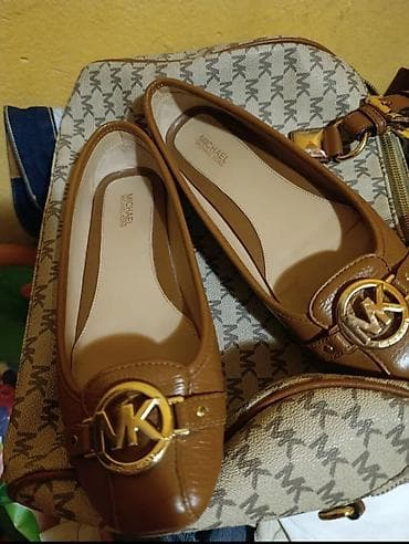Michael Kors baletanke – kožna mokasina/baletanja 38 - Model na lalafo.rs Michael Kors baletanke – kožna mokasina/baletanja 38 - Model