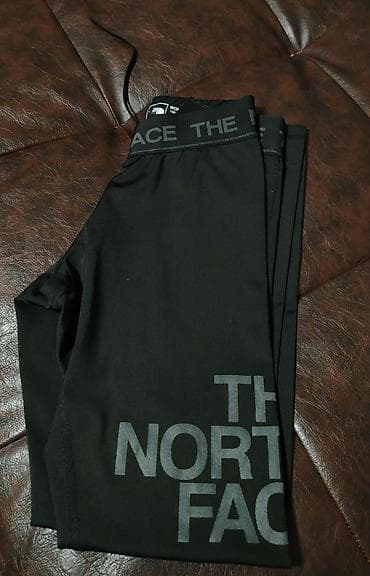 helanke bonatti: THE NORTH FACE ORIGINAL HELANKE 
Veličina XS/S
Stanje 10/10
Vrh model — 1
