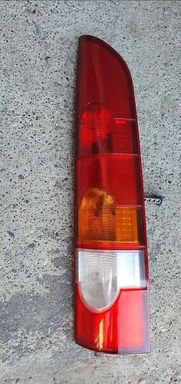 rotaciona svetla: STOP SVETLO RENAULT KANGOO — 1
