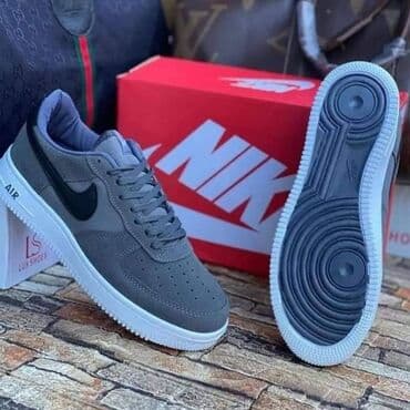 27c nike: Trainers, size - 44 — 2