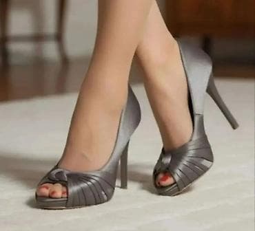 bata ženske cipele: Elegantne ženske salonke na visoku štiklu - Model: peep-toe (otvoren — 1