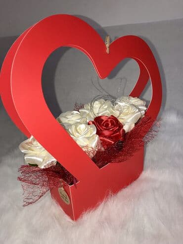 sobno cvece crveni cvet: Poklon box love poklon box love je idealan poklon za dan ljubavi — 2