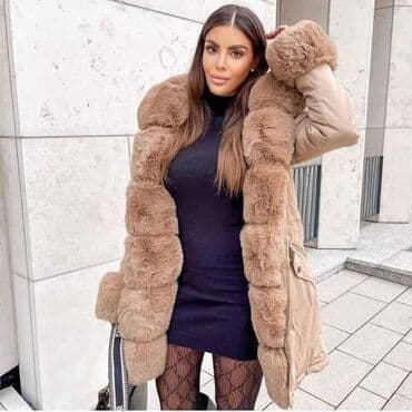 zenske perjane jakne sa prirodnim krznom: Hit parke postavljene krznom po super ceni - 6750 din - S, M, L, XL — 3