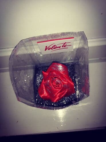 abc prasak za ves: Ruza saten rucni rad idealan poklon za 8 mart 1 na stanju 500 din — 3