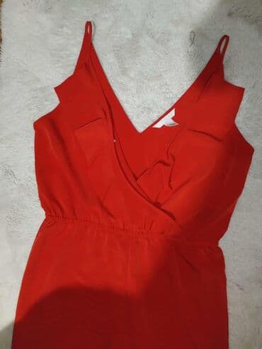 Haljine: Ženski crveni kombinezon - Boja: intenzivno crvena - Model — 3