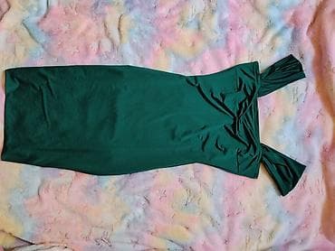zelena haljina: Elegantna zelena haljina – midi dužina, pripijeni kroj. Asimetričan — 2