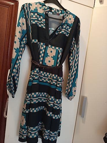 Haljine: Haljina “Made in Italy” – geometrijski print - Model: lepršava — 3