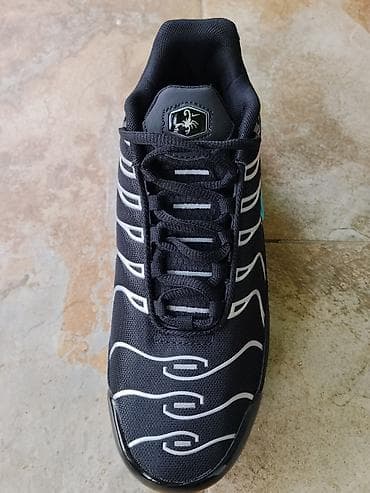 ccc.rs obuca: Patike – dva modela 1) Nike Air Max Plus TN - Boja: crna osnova sa — 1
