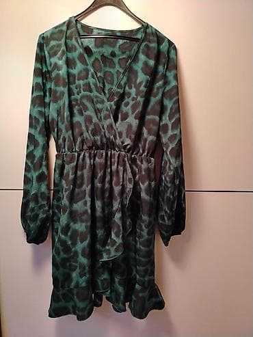 duga teksas haljina: Zelena mini haljina sa animal printom (leopard), lepršava i ženstvena — 2