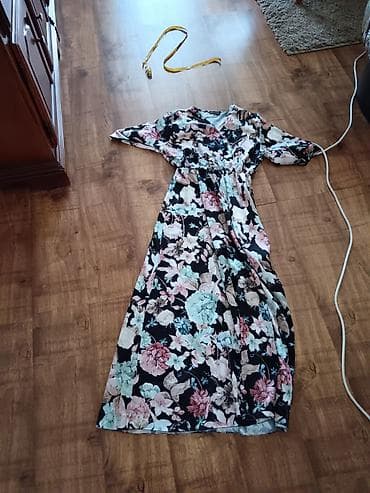 Ureznice: Dve ženske haljine – različiti stilovi i dužine. 1) Duga cvetna na lalafo.rs — 1 Ureznice: Dve ženske haljine – različiti stilovi i dužine. 1) Duga cvetna — 1