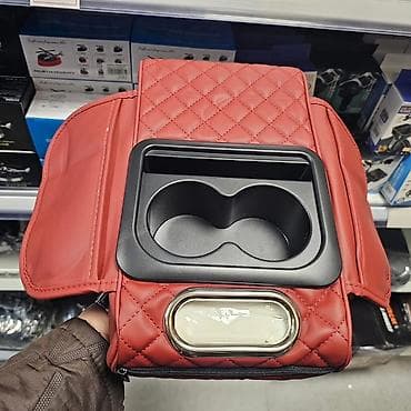 auto parfemi: Podloga za naslon za ruke u automobilu Cena 2400 din — 4