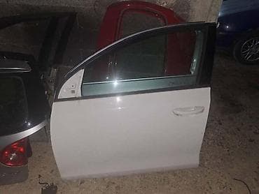 vezovi za bord: GOLF 6 PREDNJA LEVA VRATA ZA VOLKSWAGEN GOLF 6 OD 2009. DO 2012. GOD — 1