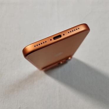 renda za kupus: Apple iPhone u narandžastoj boji – model sa trostrukom zadnjom kamerom — 6