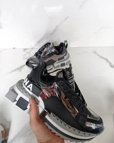 jordan 4 srbija: 36-40
4.900 din — 2