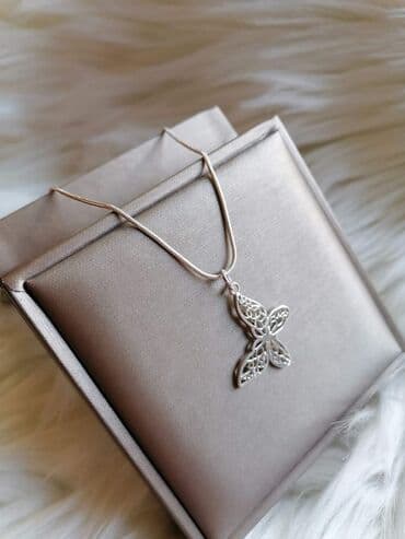 kutija za nakit za devojcice: Pendant necklace — 2