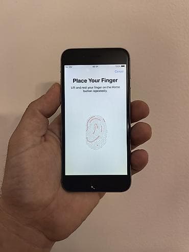 punjac za telefon bezicni: Iphone 6 crni sa 16 gb memorije, sim free icloud free. Ok očuvan, i — 5