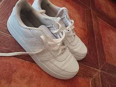 muske cizme za sneg: Zenske Adidas bele patike – klasičan model sa tri pruge - Brend — 2