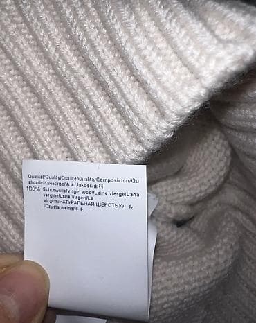 radno odelo eps: HUGO BOSS džemper 100% vuna vel. M NOVO Masivan i izuzetan džemper bež — 6