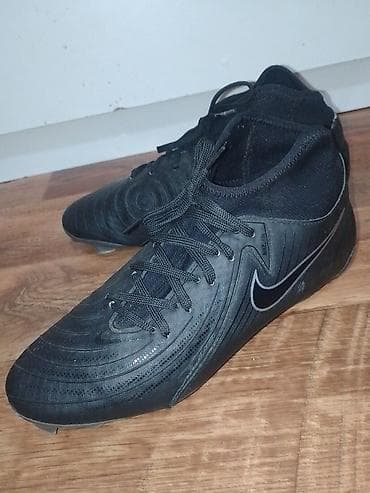 Oprema za skijanje: Kopacke Nike PHANTOM LUNA br 39 gaziste 24,5 cm su u odlicnom stanju — 2