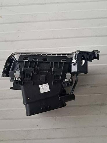 auto crni leskovac: LEVA RESETKA VENTILACIJE ZA PEUGEOT 208, 2008 OD 2013. DO 2019. GOD — 4