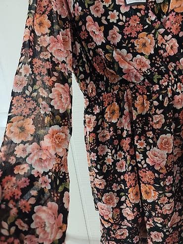 cizme ugg platforma: AMISU ženska haljina, model s cvetnim printom na crnoj podlozi. - — 4