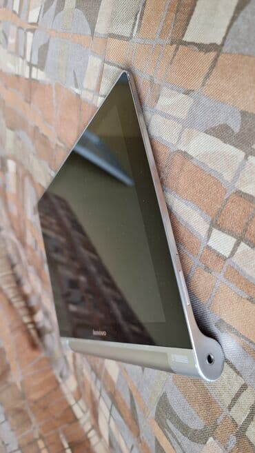 knjiga i zvucnik: Tablet kao nov sve radi.veliki 10 inca,sa stalkom — 16