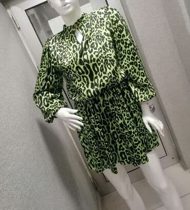 dugacke haljine svecane: M (EU 38), color - Green, Long sleeves — 12