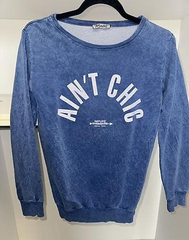 Dukserica Aware – “AIN’T CHIC” - Model: klasična dukserica sa